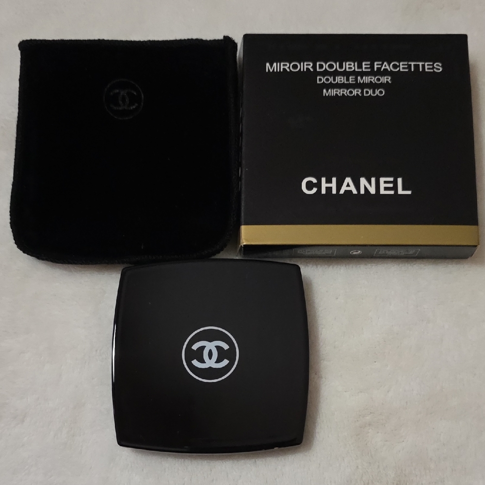 NEW~ CHANEL Double Sided Mirror